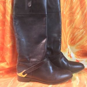 6.5 Tall flat boots